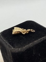 VINTAGE HANDMADE Solid 10K Yellow Gold DANCER Charm Pendant (25mm x 13.3mm) 4.7g