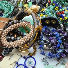 Vintage Costume Jewelry Lot Over 3 Pounds For Craft Repurpose Wear Estate Junk