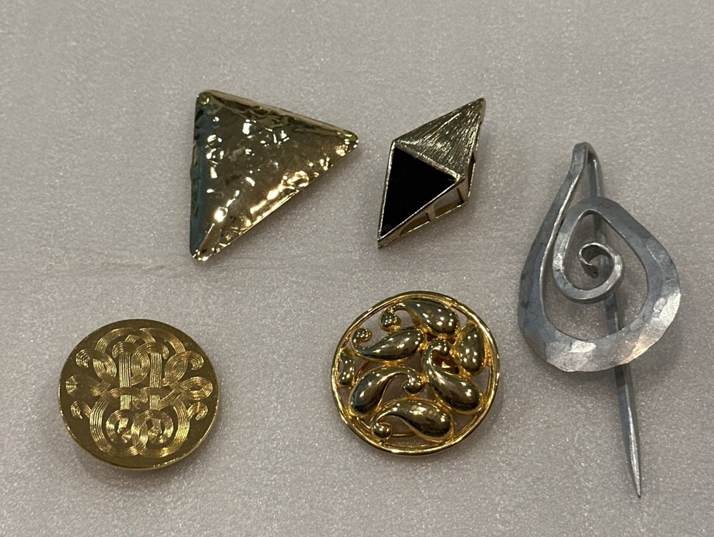 Gold Tone Chic Vintage Scarf Clip Ring Lot + Silver Tone Cloak Pin