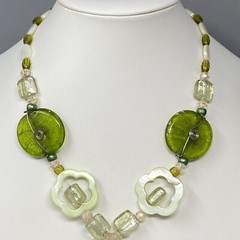 Glass Necklace Green White Beads Wire Wrap Acrylic Flower Y Drop Pendant Boho 18
