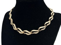 Vintage Choker Necklace Retro Gold Tone Cream Enamel Mid Century Chain 15 inch
