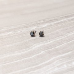 Vintage Stud Earrings Dark Reflective Gem & Gold Tone – Small
