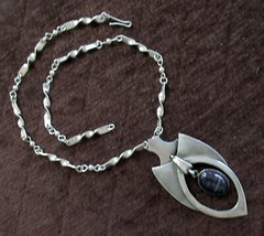 ARTISAN LARGE STERLING PENDANT NECKLACE w STONE -2 7/8 INCHES, 19.5 INCHES