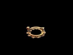 Antique Signed Carter, Gough & Co. 14K Yellow Gold Daisy Wreath Small Brooch