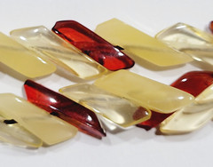 Unique Red and Opaque and Clear Lucite Chip Beaded Hand Strung Vintage Necklace