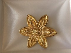Vintage Petite Sunflower Brooch Pin Marked AAI Gold Tone
