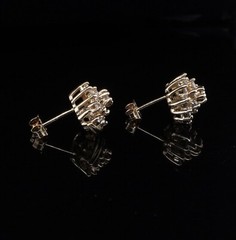 One Pair of 14K Gold 0.80cttw Diamond Set Cluster Earrings Val $4315