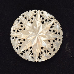 Vtg MOTHER OF PEARL BETHLEHEM CARVED AND PIERCED 8 PT.STAR-1-3/4”