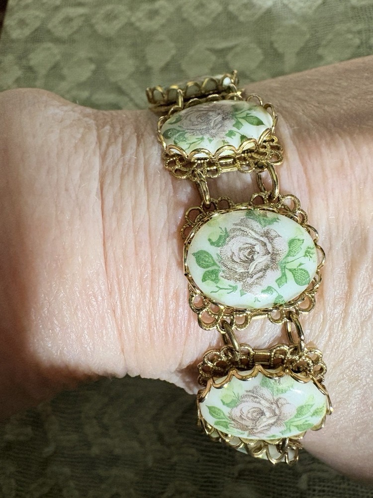 Vintage Lavender Rose Bracelet Yellow Gold Filled 7.25 Inches