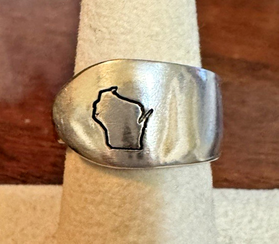 Vintage Spoon Ring State of Wisconsin Outline Signet Original Rogers Silver S7.5