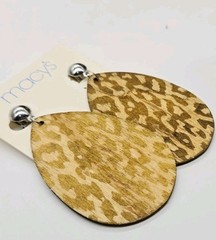 Leopard Wood Clip on Earrings Oval Dangle Silver tone Boho 80’s Vintage Macy’s