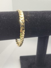 Gold Tone Snake Chain Braslet 8.5in