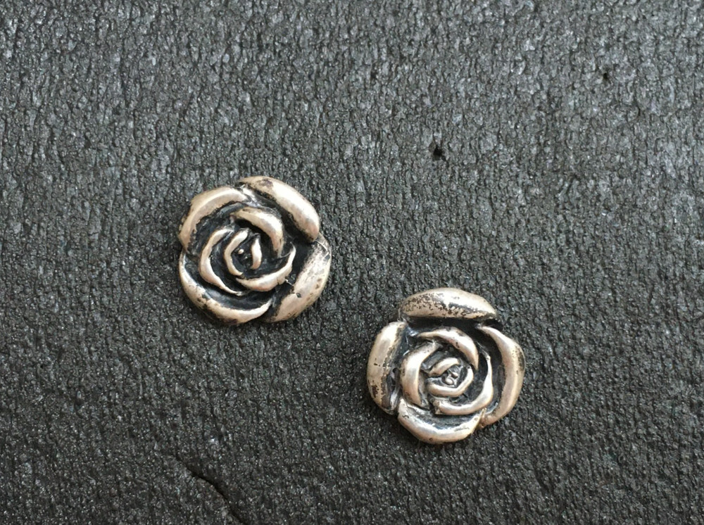 Vintage .925 Sterling Silver 3-D 3 Dimensional Rose Post Stud Earrings EUC