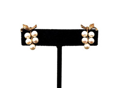 Rare Vintage 9K Yellow Gold 5MM Cultured Pearl GRAPES Clip Earrings .75″ L 5.2G