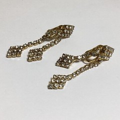 GORGEOUS RHINESTONE CLIP-ON DANGLE DROP EARRINGS CLEAR SETS GOLDTONE VTG