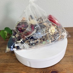 9 Pounds Of Mystery Jewelry! Vintage To Modern Lot of Wearable, Craft