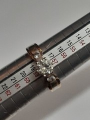 18K HGE Lind yellow & white gold plated prong set stone ring size 8.5
