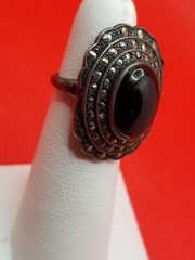 Vintage Uncas Mfg. Sterling Silver 925 Oval Onyx & Marcasite Ring Size 4.5 *
