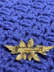 Vintage Textured Goldtone Leaf Brooch 2.5 inches