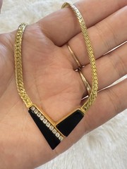 Stunning Vintage Japanese 18K Gold Filled Black Onyx V-Necklace (14.7g)