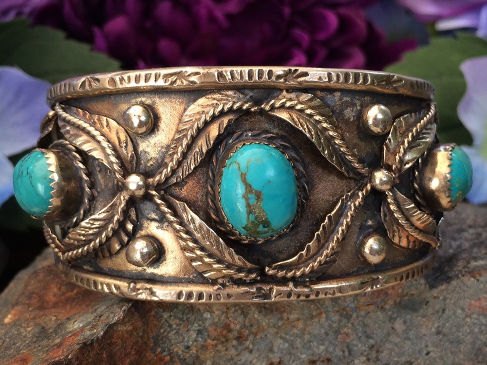 VINTAGE 88 GRAM TURQUOISE STERLING SOUTHWESTERN NAVAJO LEAF STAMP STYLE BRACELET