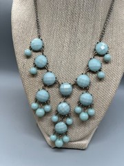 16 inch light green Faceted Round plastic Stone Statement Necklace bl01