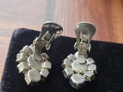 Vtg Estate Clip On Eearings Silver Tone Clear Rhinestone Prong Set Cluster .75″