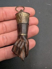 Vintage Carved Wood Figa Hand Mano Fist Protection Lucky Talisman Charm Pendant