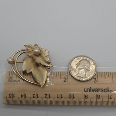 VTG MCM Brooch Layered Curled White Gold Tone Leaves Fall Cottage Cabincore Pin