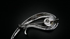 Vintage Silver and Gold Danecraft Brooch 4.5 x 2.5 cm BB9