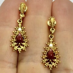 Vtg Etruscan Teardrop Burgundy Seed Pearl Gold Plate Dangle Earrings Post