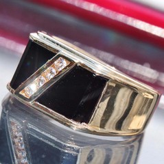 14k yellow gold ring 0.16ct diamond onyx size 8.5 vintage handmade 9.8gr N2303