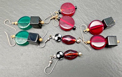 LOT OF 14 PAIRS OF ASSORTED VINTAGE BEADED DANGLE EARRINGS B160