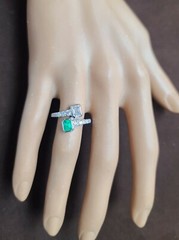 14k White Gold toi et moi ring 0.82CT. Diamond Natural Green Emerald