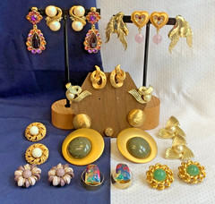 Vtg Clip-On Earring Lot Costume Jewelry Richelieu Lisner Monet Marvella Enamel