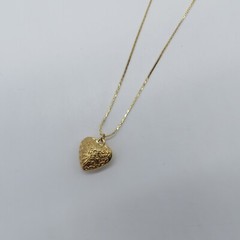 VTG Lady Remington Puffy Heart Pendant Necklace Gold Tone Repousse Chasing 38″