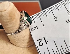 14k White Gold Filigree Design Ring Set Man Made Emerald Green Type Stone
