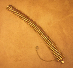VTG Crown Trifari Brushed Gold Tone Ribbed Cage Modernist Bracelet-7″