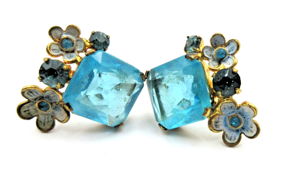 VTG SIGNED UNUSUAL FLOWER white blue gold tone Earrings RHINESTONE GLASS ENAMEL