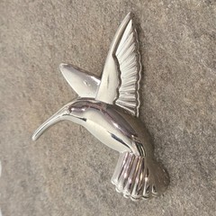 Hummingbird and Seagull Lot Silver Tone Birds Animal Figural Vintage Brooch Pins