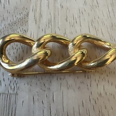 Vintage Gold Tone Chain-Link Brooch Pin