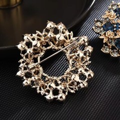 Vintage Crystal Flower Brooch Pin Fashion Suit Pin Corsage Accessories Brooches