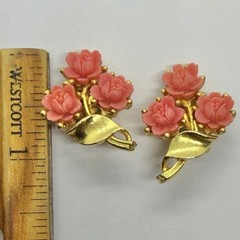 Vtg Victorian Revival Coral Lucite Rose Gold Plated Statement Earrings Clip-on