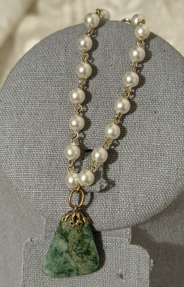Vintage Jade Bracelet Polished Stone With White Faux Pearl Beads & Cable Links
