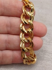 Vintage Signed Monet Gold Tone chunky double-link chain bracelet Estate Jewelry