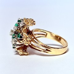 14K Yellow Gold 0.72ctw Emerald 0.60ctw Diamond Size 8.25 Cocktail Ring 9.6g