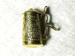 Beer Stein Charm Germany Vintage 1950s 14K Solid Gold Signed 21 MM X 10 MM 2.3g