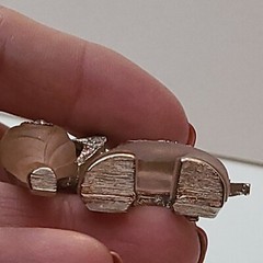 Hattie Carnegie ‘60s Primitives On Parade Elephant Beige Lucite Brooch Unsigned