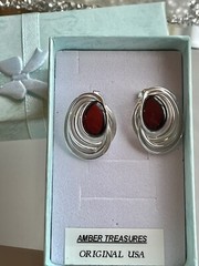 Genuine Baltic Natural Cherry Color Amber Earrings Vintage Butterscotch 老琥珀