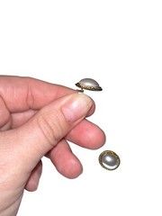Vintage Unbranded Faux Pearl & Goldtone Oval Button Style Pierced Earrings 5/8”